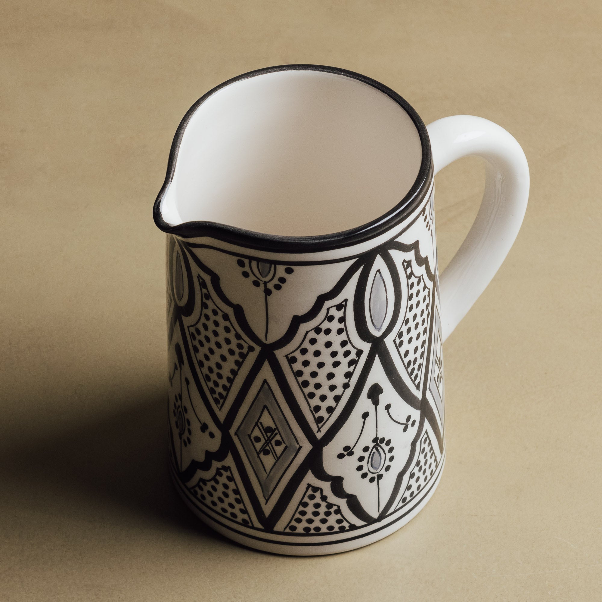 Fez Noir Carafe view 5